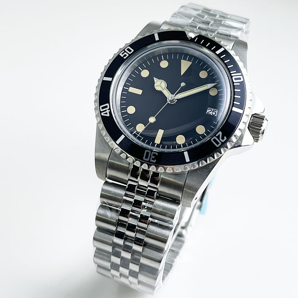 หน้าปัดสีดำ 39 มม. ตัวเรือนเหล - Diver Watch 300M บทวิจารณ์และราคา