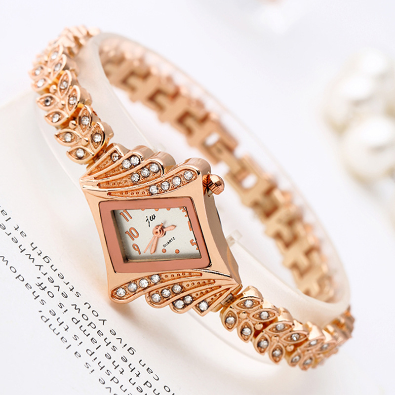2019 JW นาฬิกาสร้อยข้อมือผู้หญ - Luxury Watch Brands บทวิจารณ์และราคา